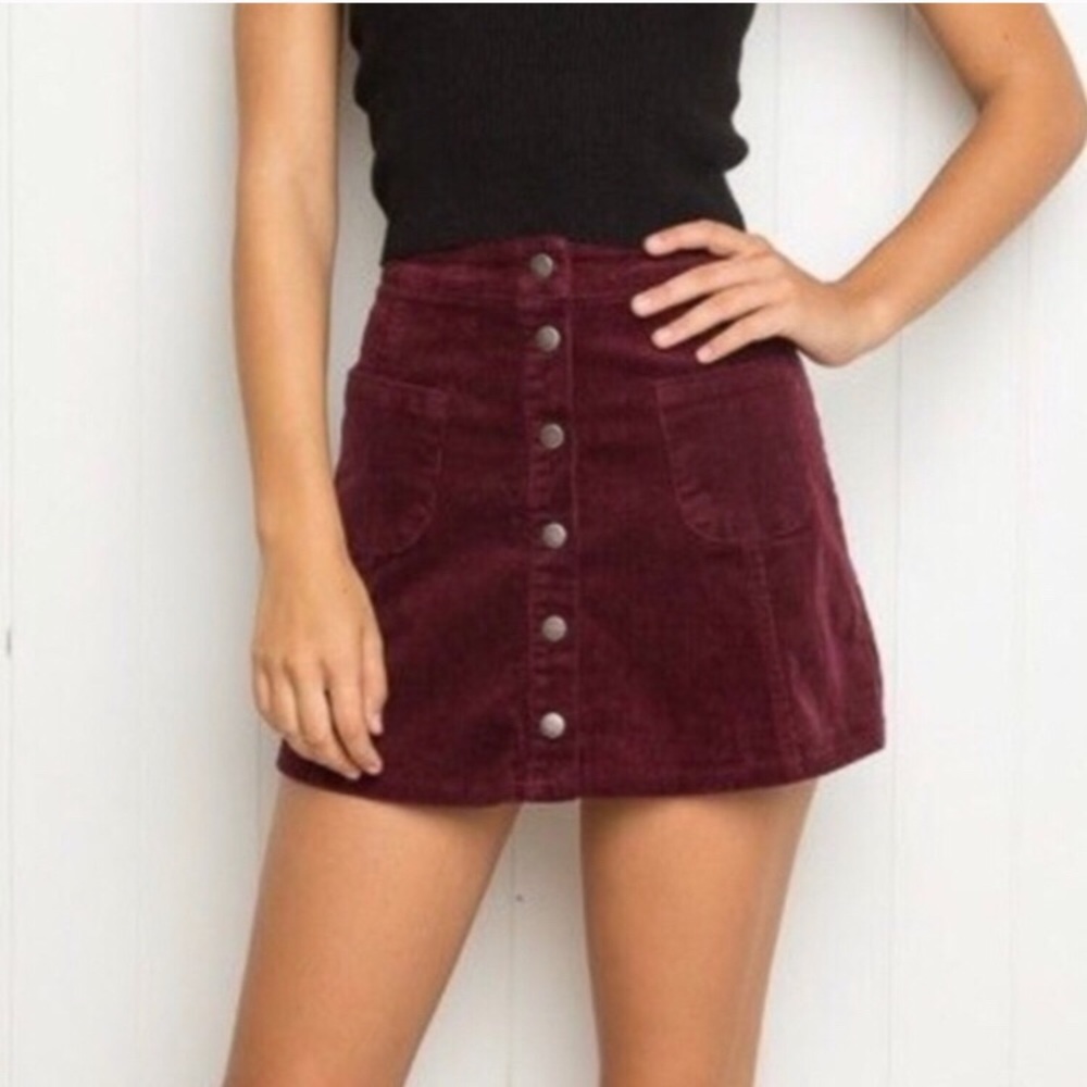 BRANDY MELVILLE BURGUNDY BUTTON UP SKIRT SMALL